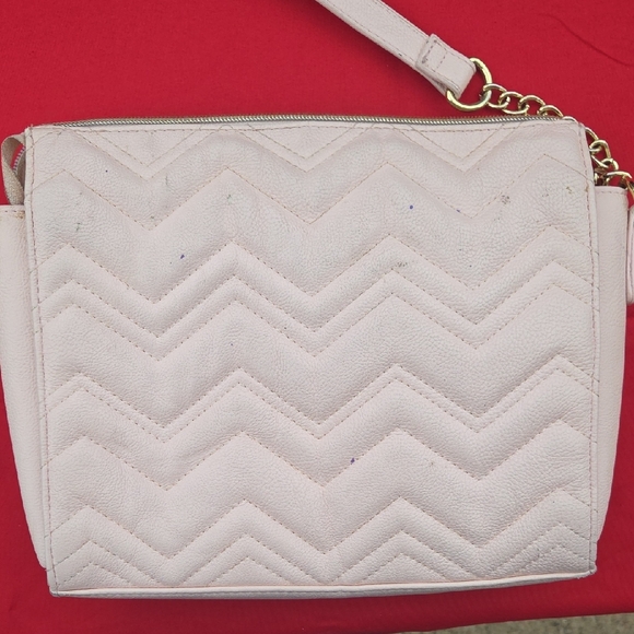 Betsey Johnson Light Pink Bow Crossbody Bag - Picture 5 of 16